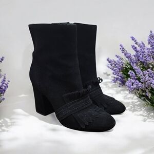 Etienne Aigner women's suede boots Size 9